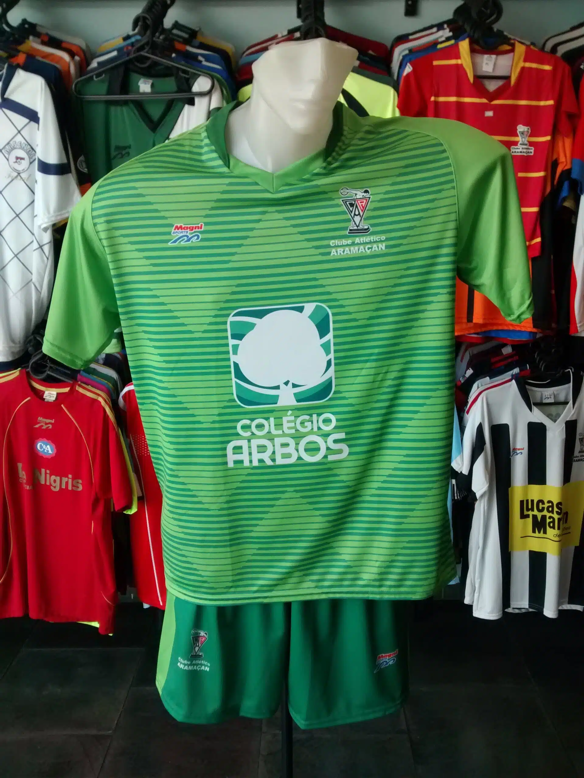 Uniformes de Futebol Aramaçan 2